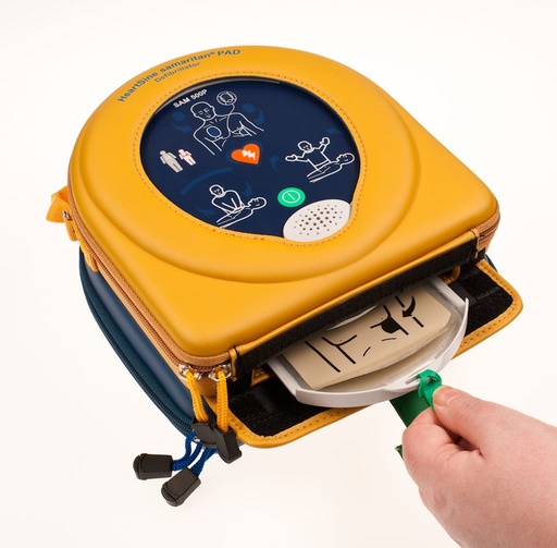 [18B00005620] Défibrillateur AED HeartSine Samaritan PAD 500P d'occasion avec housse noir | SN : 18B00005620